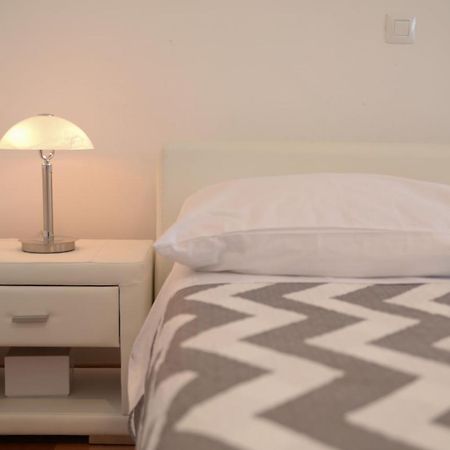 Base Bridge Apartment - Zadar City Centre - Free Parking Luaran gambar