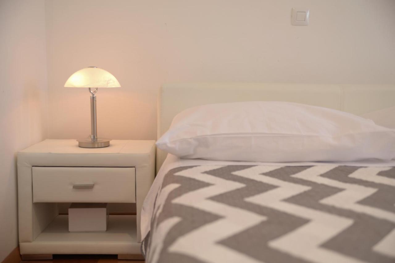 Base Bridge Apartment - Zadar City Centre - Free Parking Luaran gambar