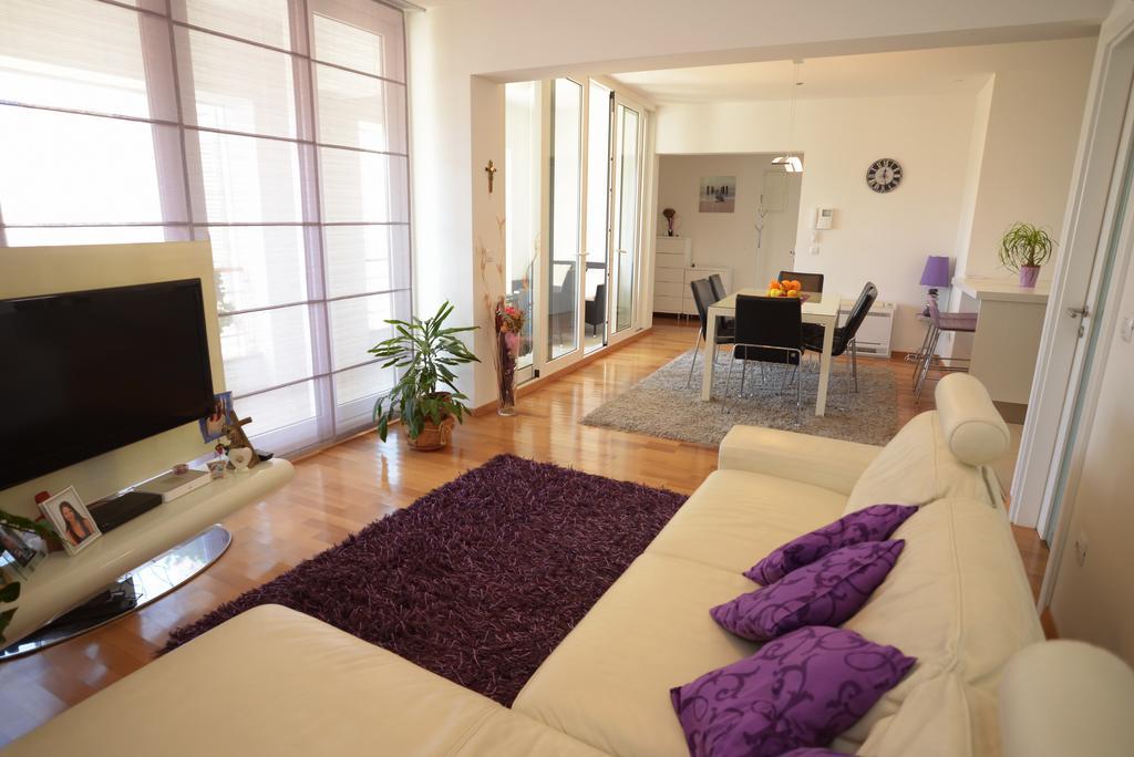 Base Bridge Apartment - Zadar City Centre - Free Parking Luaran gambar