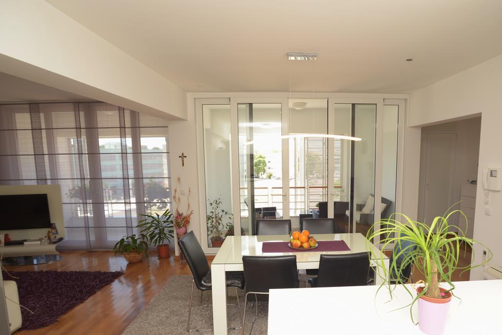 Base Bridge Apartment - Zadar City Centre - Free Parking Luaran gambar