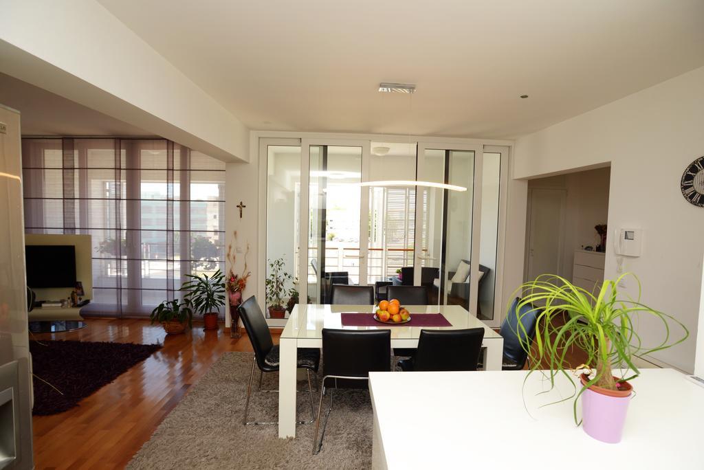 Base Bridge Apartment - Zadar City Centre - Free Parking Luaran gambar