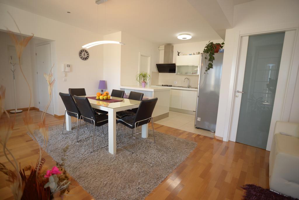 Base Bridge Apartment - Zadar City Centre - Free Parking Luaran gambar
