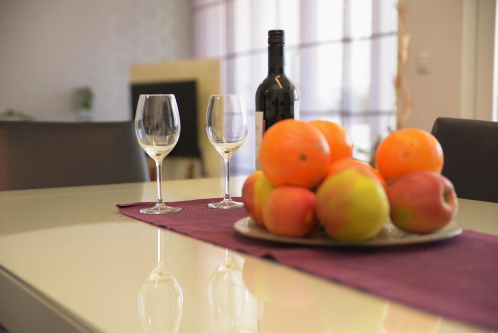 Base Bridge Apartment - Zadar City Centre - Free Parking Luaran gambar