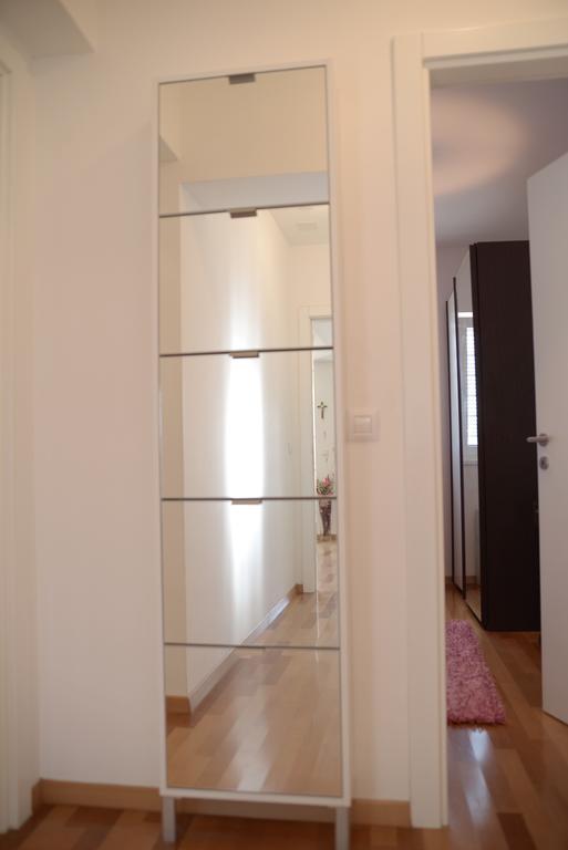 Base Bridge Apartment - Zadar City Centre - Free Parking Luaran gambar