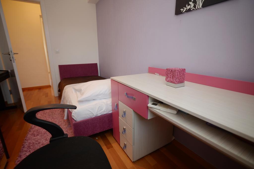 Base Bridge Apartment - Zadar City Centre - Free Parking Luaran gambar