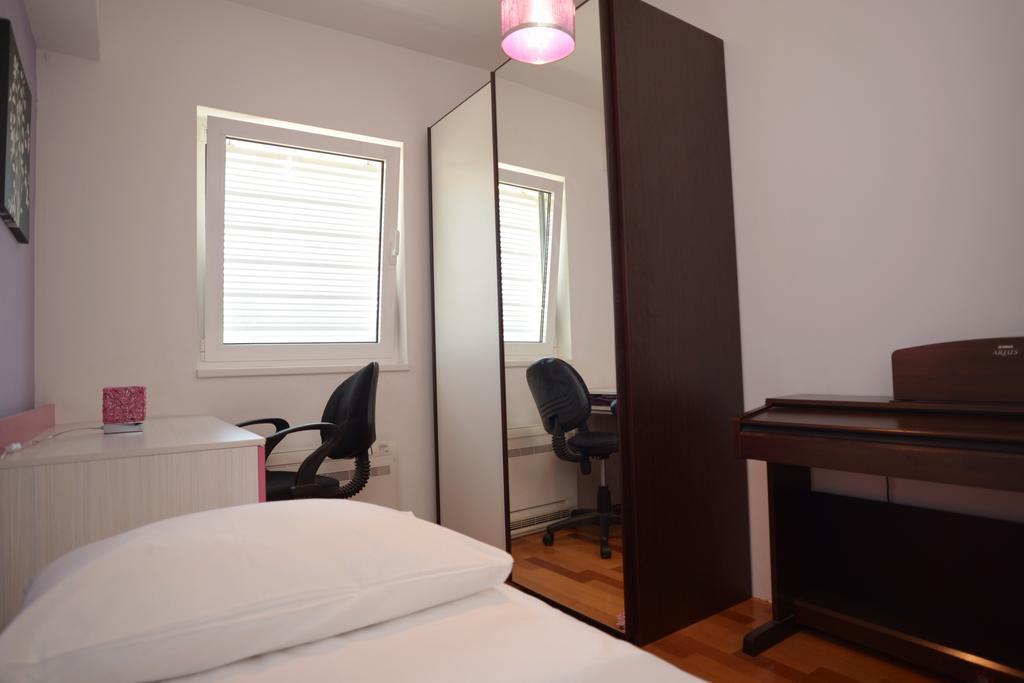 Base Bridge Apartment - Zadar City Centre - Free Parking Luaran gambar