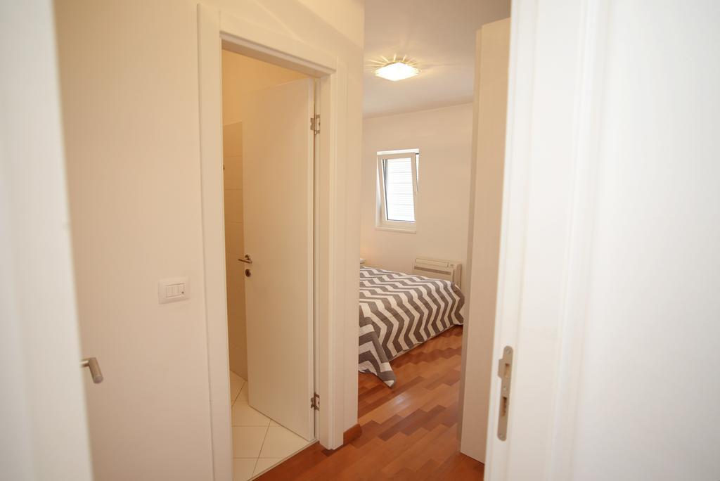 Base Bridge Apartment - Zadar City Centre - Free Parking Luaran gambar